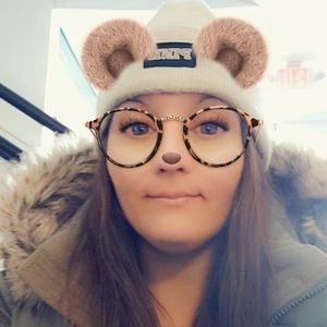 Meet your Posher, Melissa